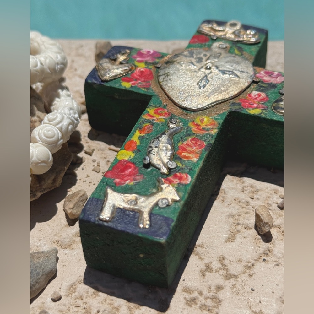 Milagros Silver Metal Charm Spanish Folk Art Painted Wood Cross-Turquoise Green - Picture 4 of 10